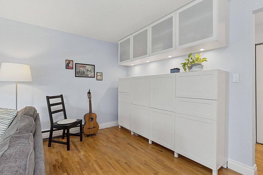 214 555 W 28th Street North Vancouver, BC - 15