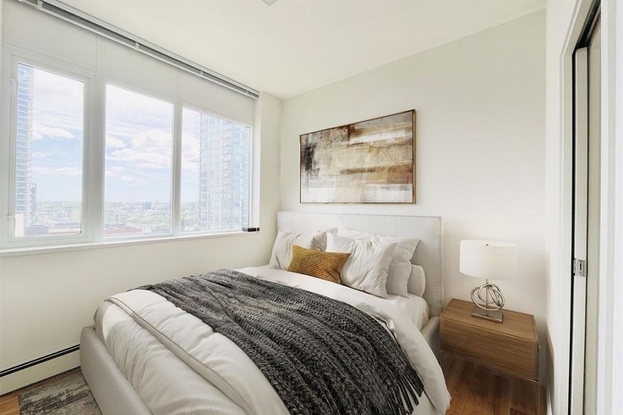 1506 1325 Rolston Street Vancouver, BC - 4