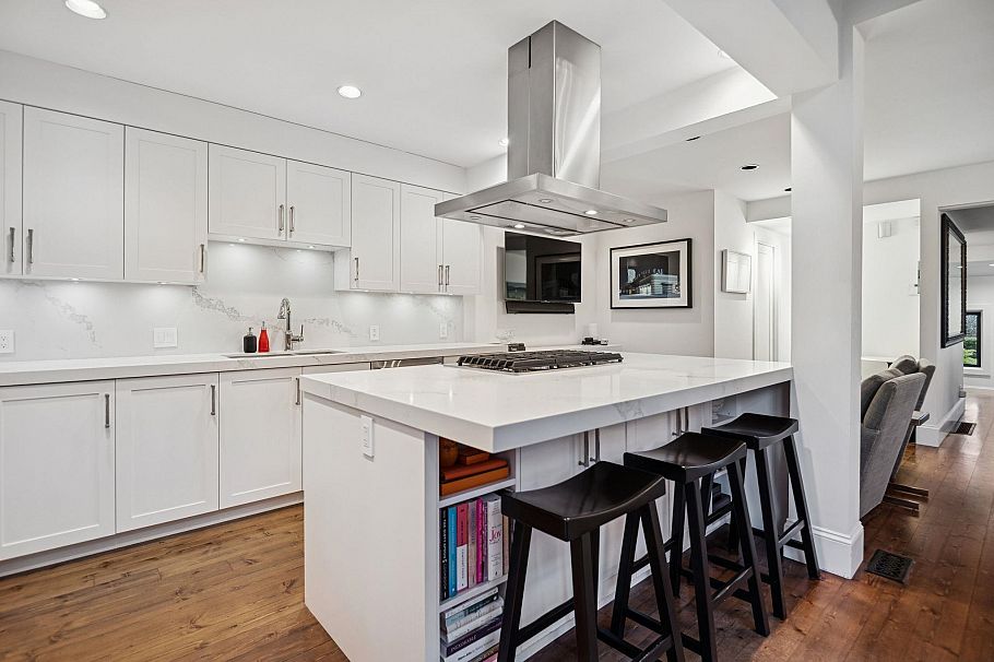 3814 W 11 Avenue Vancouver, BC - 14