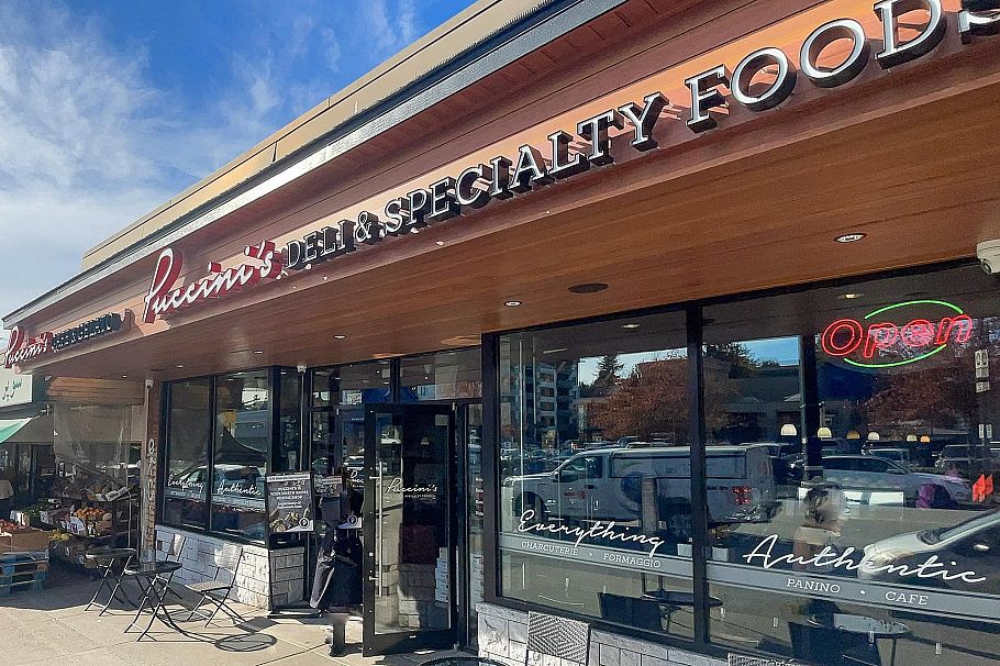 227 119 W 22nd Street North Vancouver, BC - 26