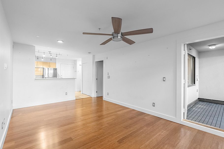 203 305 Lonsdale Avenue North Vancouver, BC - 13