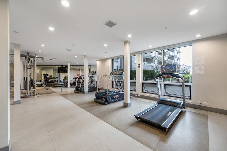 303 255 W 1st Street North Vancouver, BC - 4