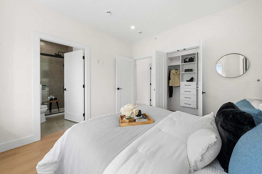 279 E 48th Avenue Vancouver, BC - 35