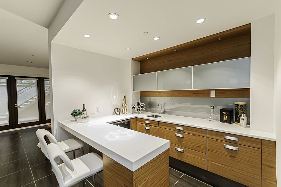 3875 W 36th Avenue Vancouver, BC - 29