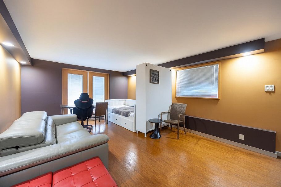 873 Baycrest Drive North Vancouver, BC - 9