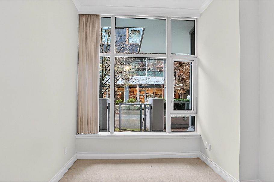 110 175 Victory Ship Way North Vancouver, BC - 13