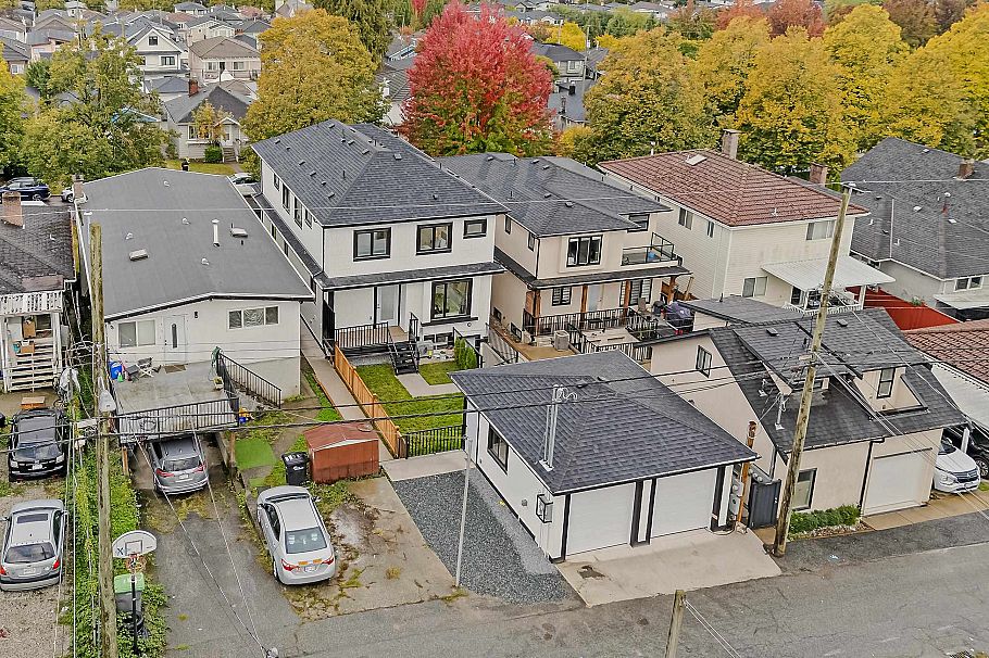 583 E 60th Avenue Vancouver, BC - 30