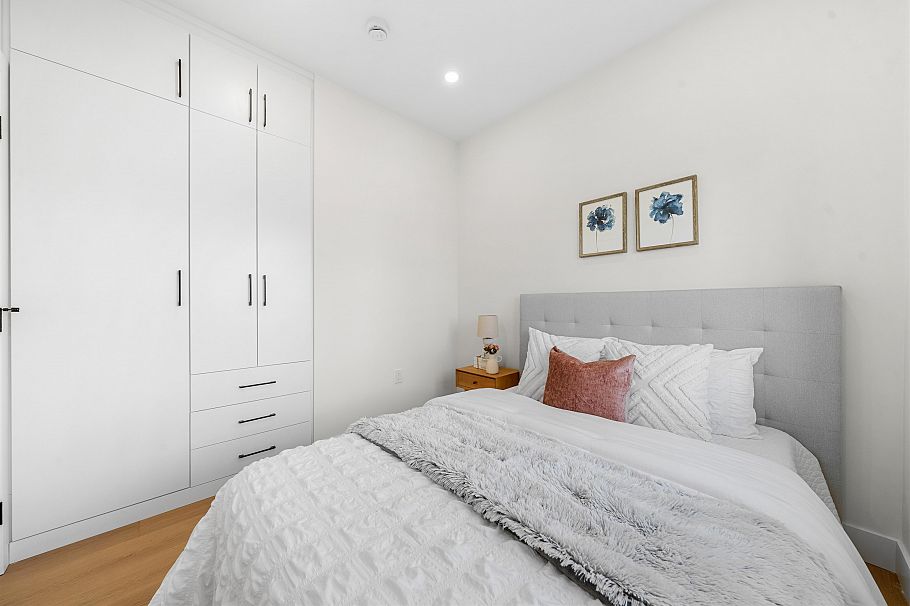 279 E 48th Avenue Vancouver, BC - 30