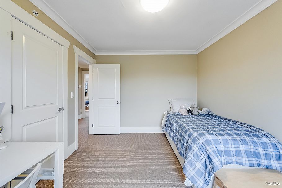 2457 E 3rd Avenue Vancouver, BC - 15