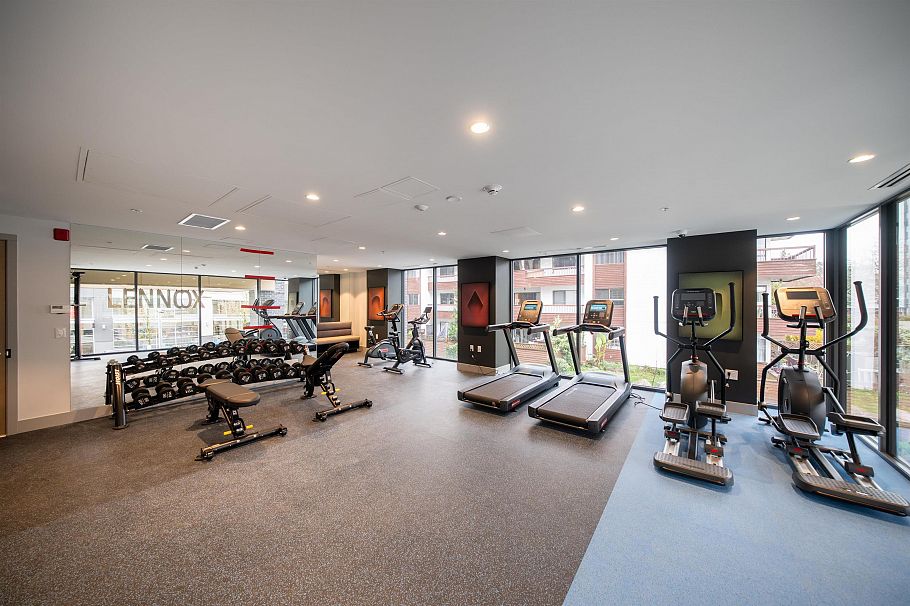 414 110 E 17th Street North Vancouver, BC - 22