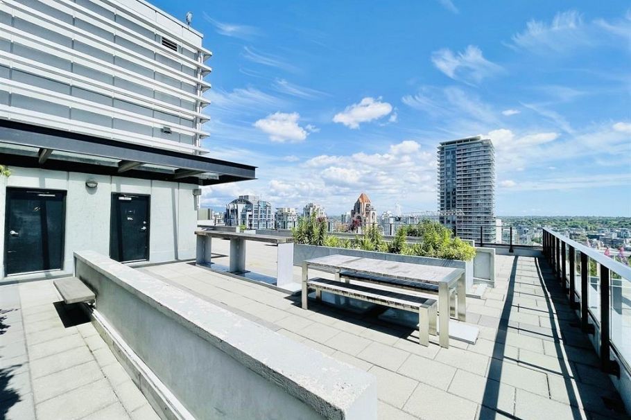 1506 1325 Rolston Street Vancouver, BC - 15