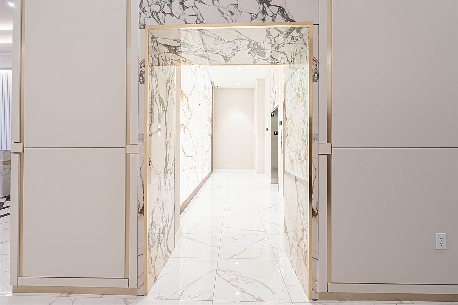 410 135 E 13th Street North Vancouver, BC - 37