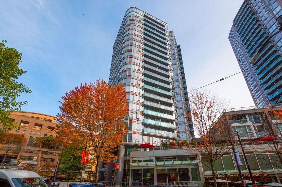 805 788 Hamilton Street Vancouver, BC - 2