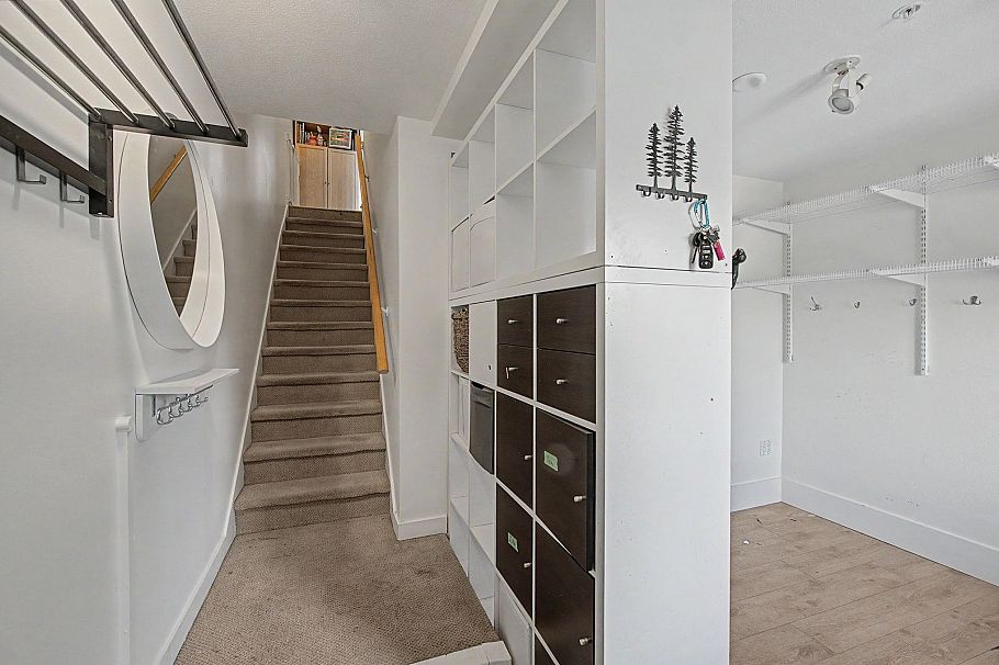 130 Lakewood Drive Vancouver, BC - 16