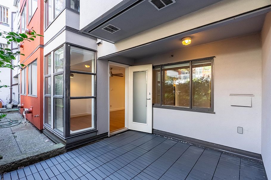 203 305 Lonsdale Avenue North Vancouver, BC - 17