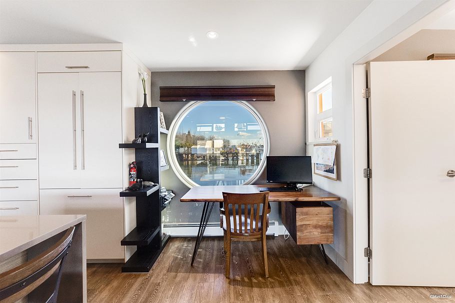 29 415 Esplanade Avenue North Vancouver, BC - 20