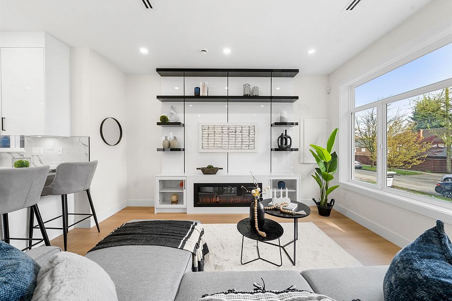 279 E 48th Avenue Vancouver, BC - 2