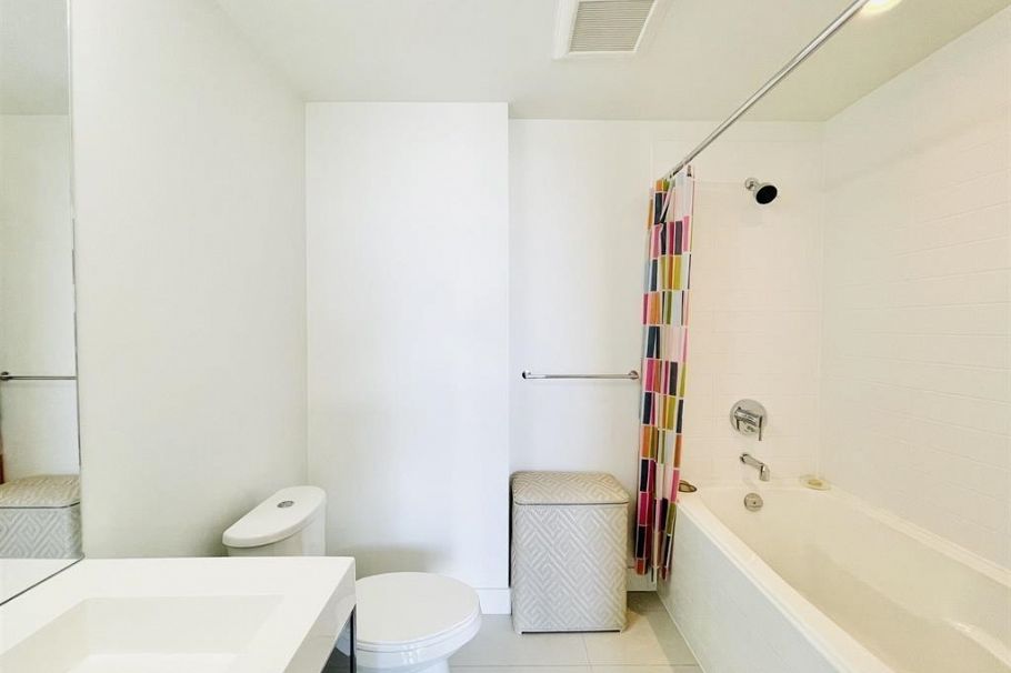 1506 1325 Rolston Street Vancouver, BC - 7