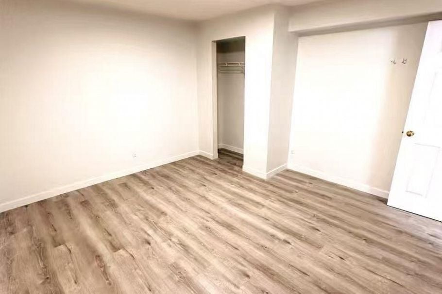 939 E 26th Avenue Vancouver, BC - 4