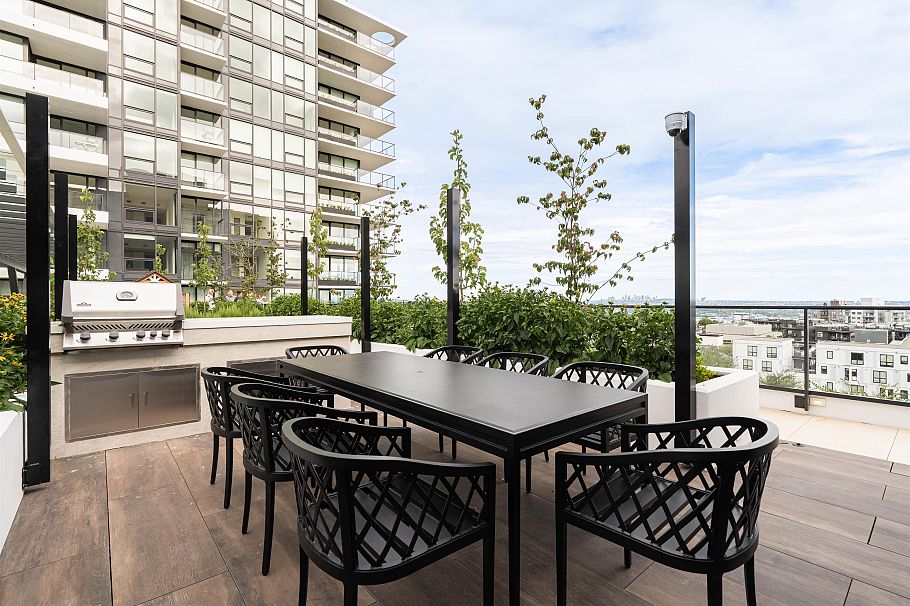 410 135 E 13th Street North Vancouver, BC - 20