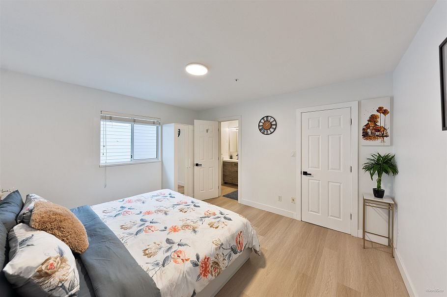 707 E 63rd Avenue Vancouver, BC - 30