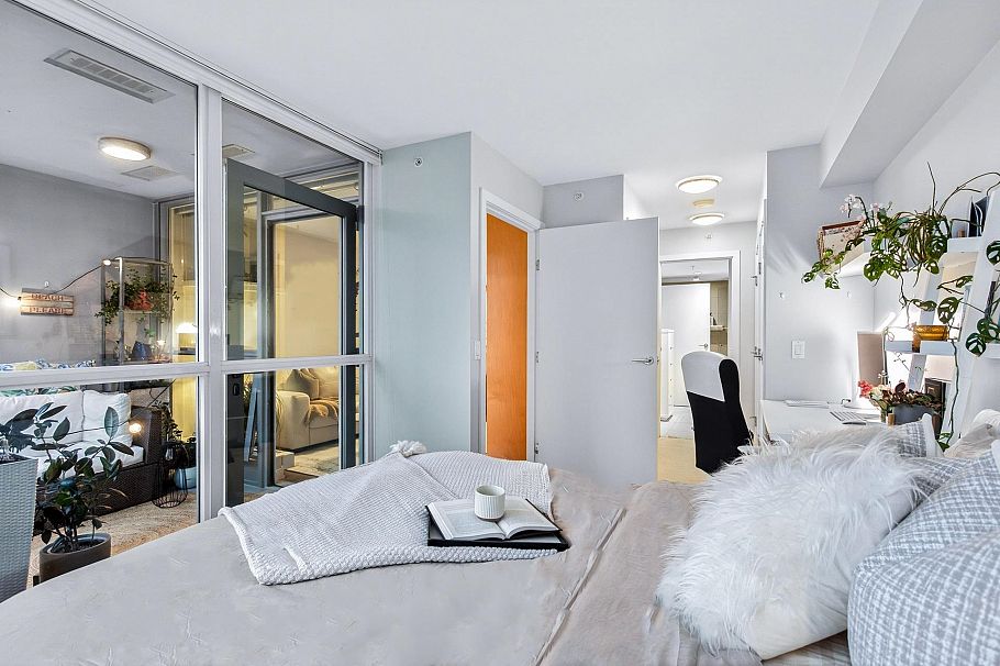 413 135 E 17 Street North Vancouver, BC - 12