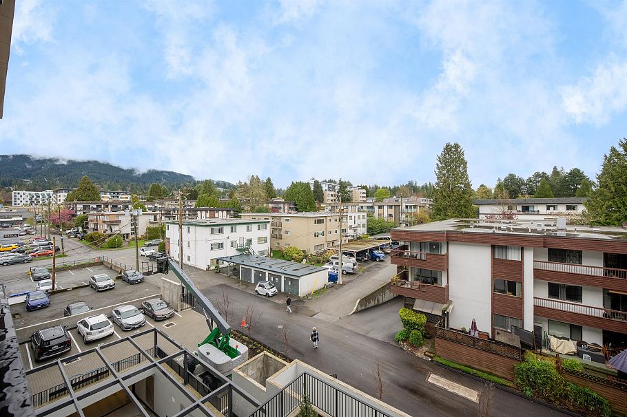 414 110 E 17th Street North Vancouver, BC - 27