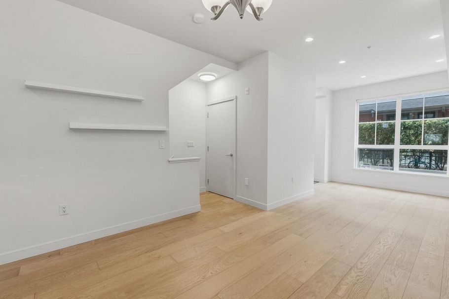 7891 Oak Street Vancouver, BC - 3