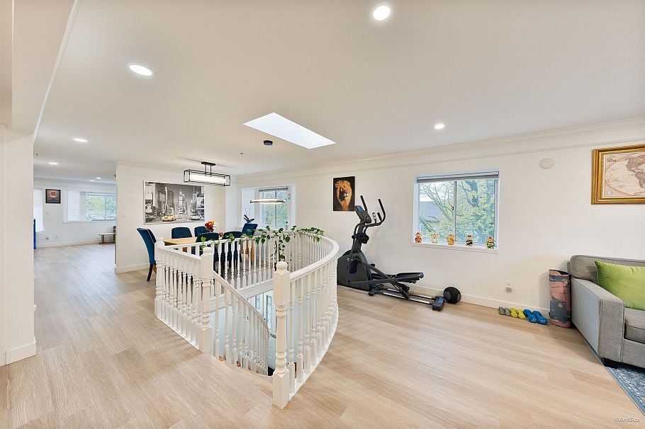 707 E 63rd Avenue Vancouver, BC - 6
