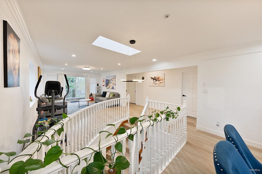 707 E 63rd Avenue Vancouver, BC - 10