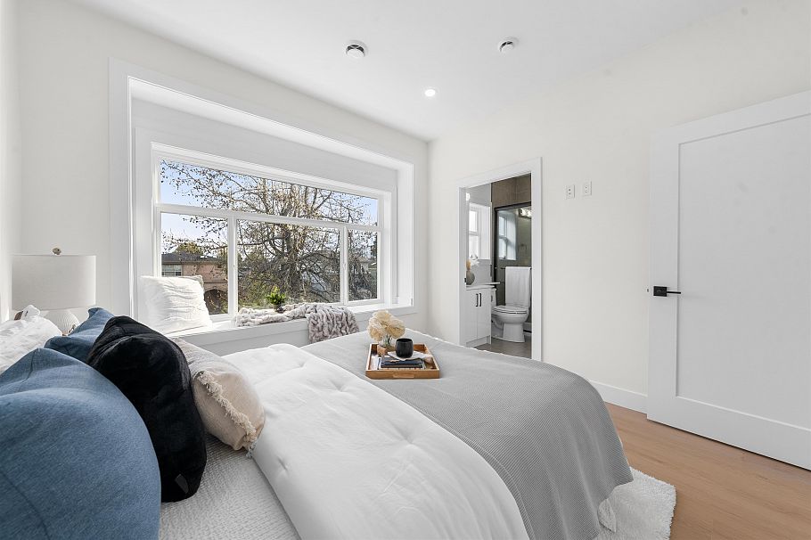 279 E 48th Avenue Vancouver, BC - 32