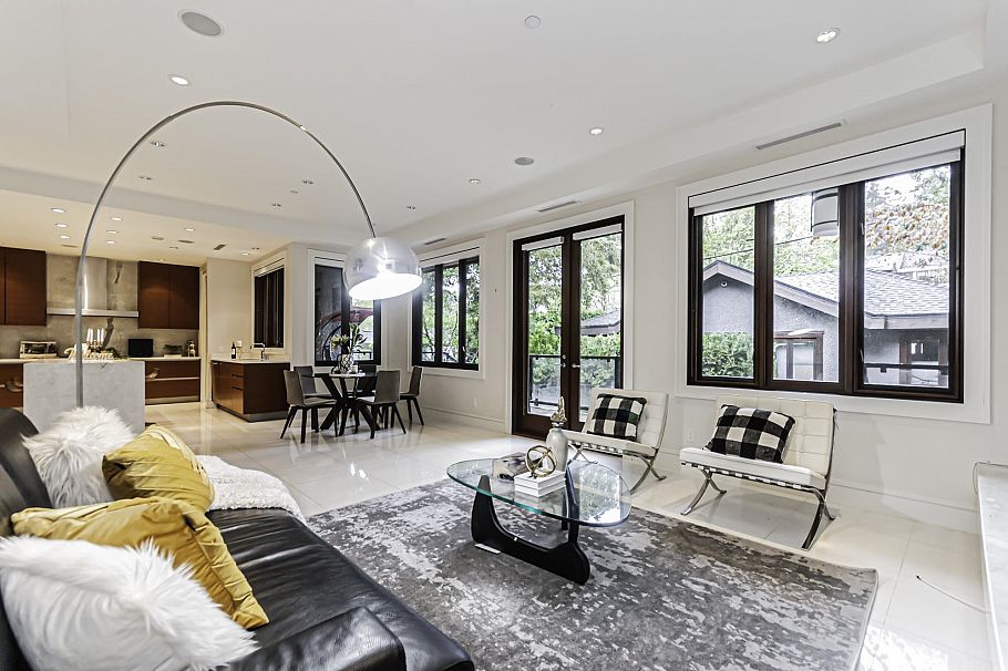 3875 W 36th Avenue Vancouver, BC - 8