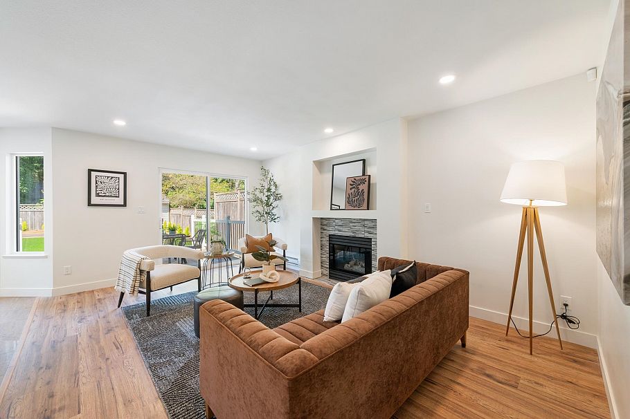 2111 Philip Avenue North Vancouver, BC - 18