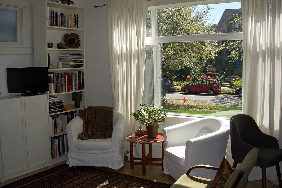 2047 W 14th Avenue Vancouver, BC - 4