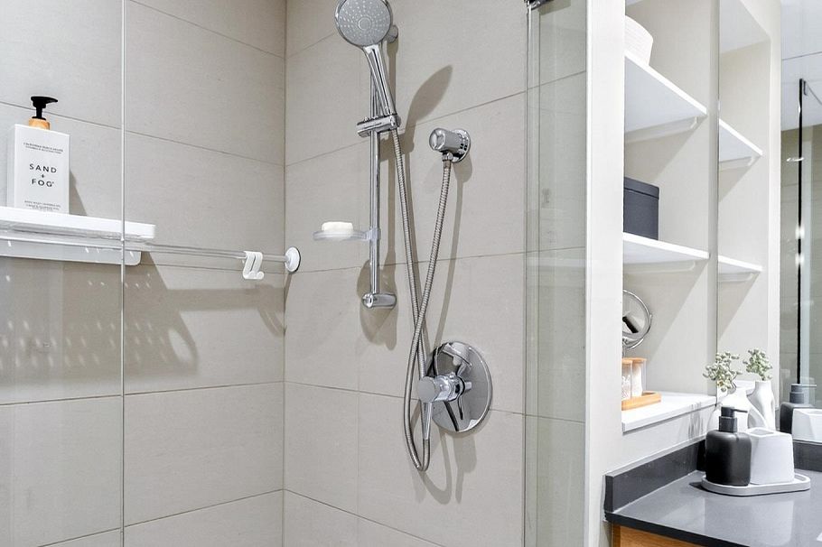 413 135 E 17 Street North Vancouver, BC - 16