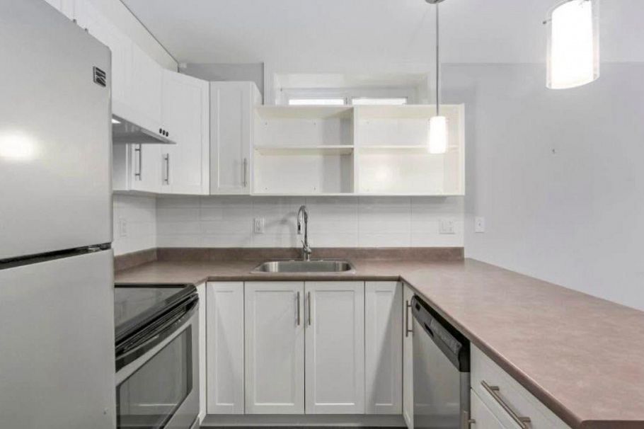 66 E 57th Avenue Vancouver, BC - 33
