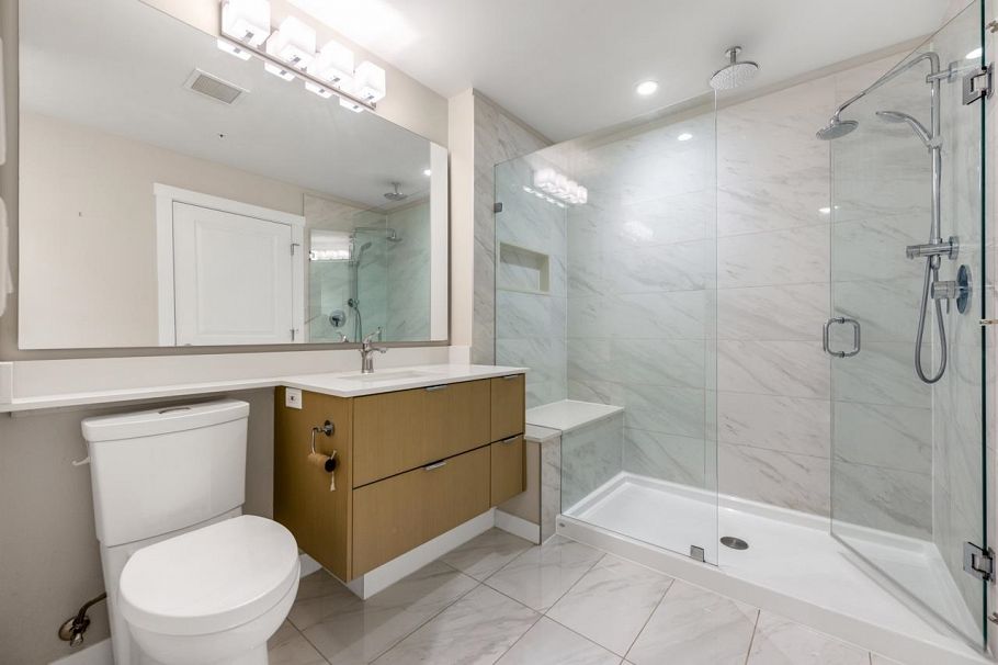 303 255 W 1st Street North Vancouver, BC - 8