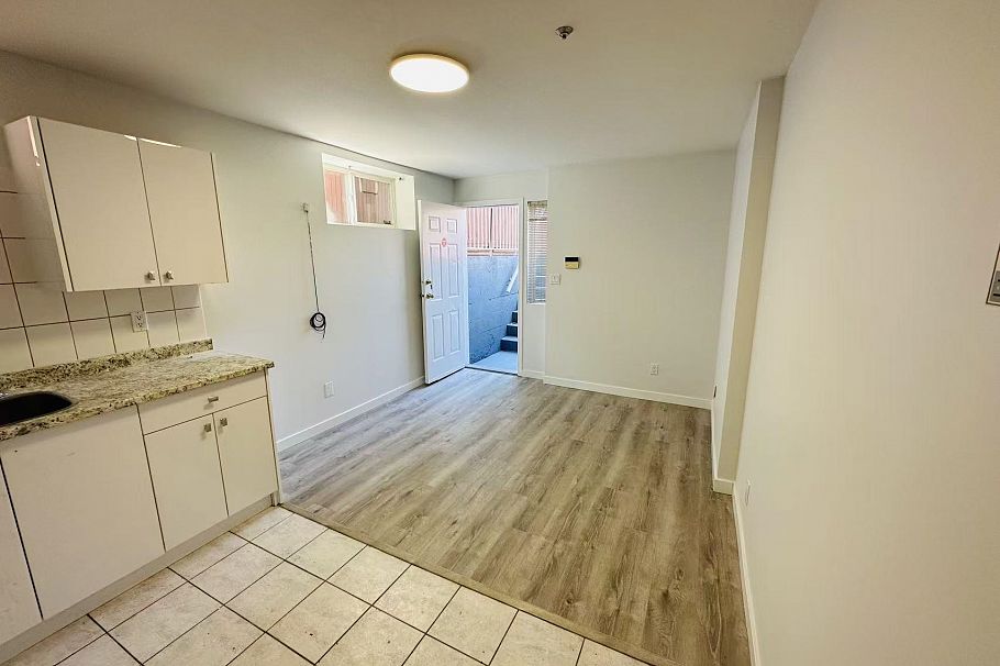 939 E 26th Avenue Vancouver, BC - 12