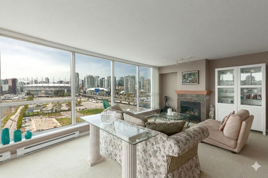1305 120 Milross Avenue Vancouver, BC - 4