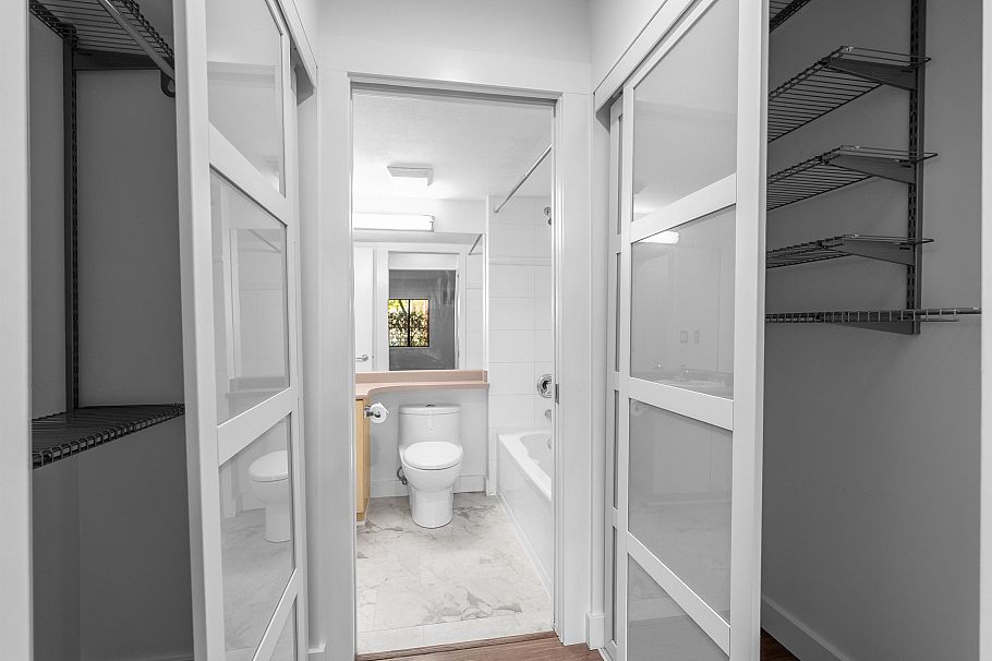 203 305 Lonsdale Avenue North Vancouver, BC - 21