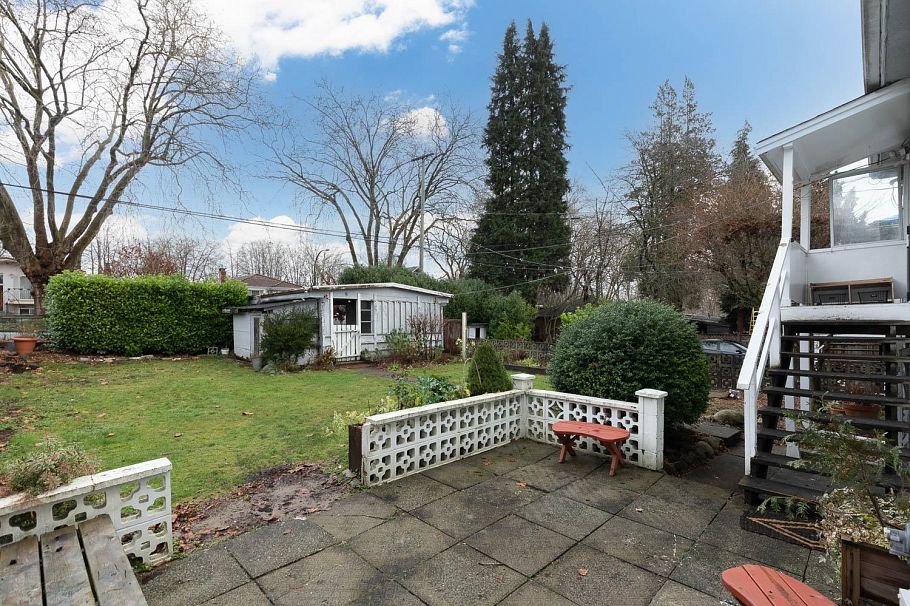 21 E 41st Avenue Vancouver, BC - 4