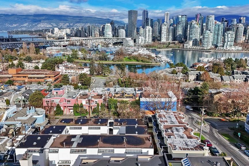 2 1214 W 7th Avenue Vancouver, BC - 37