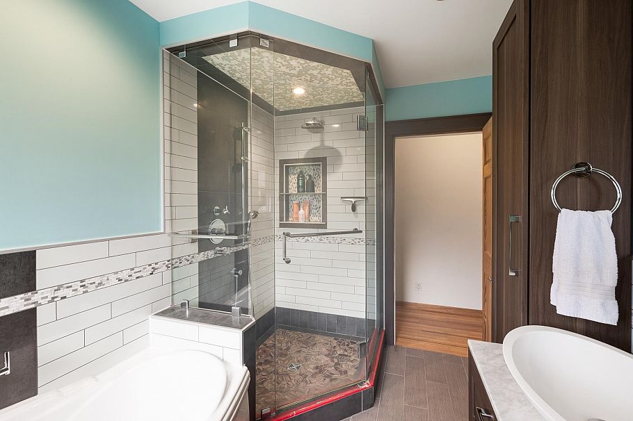 2041 Tompkins Crescent North Vancouver, BC - 17