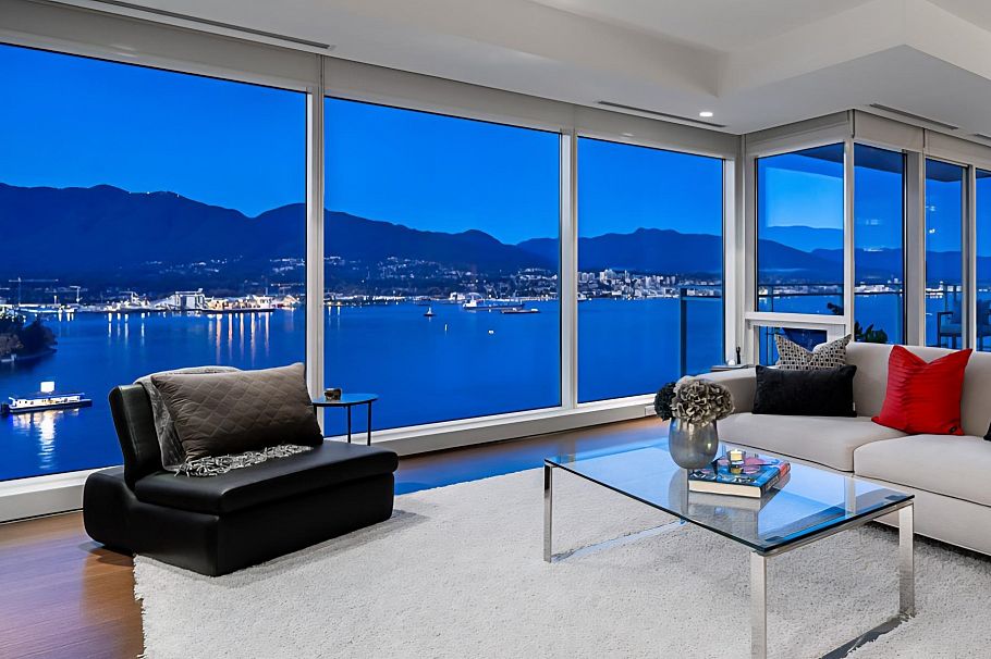 2202 1139 W Cordova Street Vancouver, BC - 2