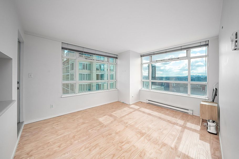 2007 438 Seymour Street Vancouver, BC - 3