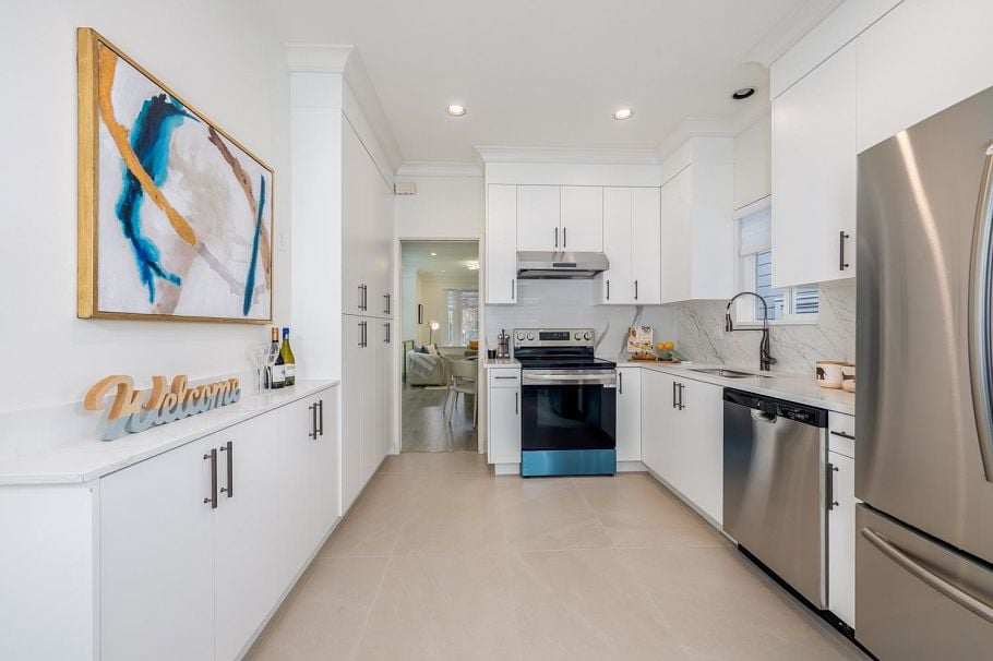 748 E 62nd Avenue Vancouver, BC - 12