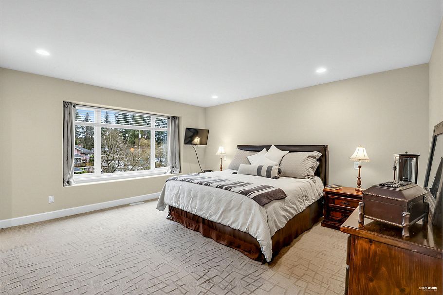 2244 Edgemont Boulevard North Vancouver, BC - 15