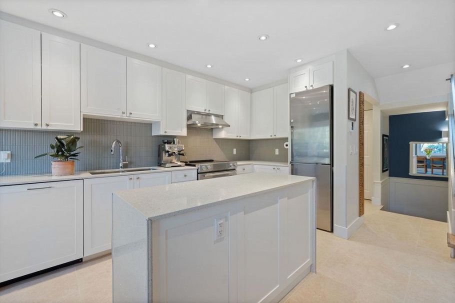 2 1214 W 7th Avenue Vancouver, BC - 3