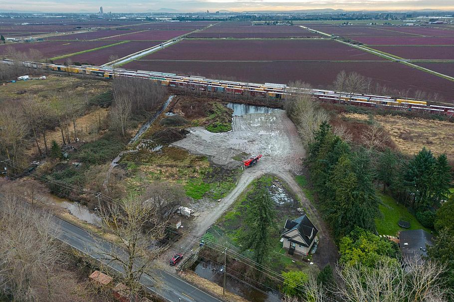 17260 River Road Richmond, BC - 11