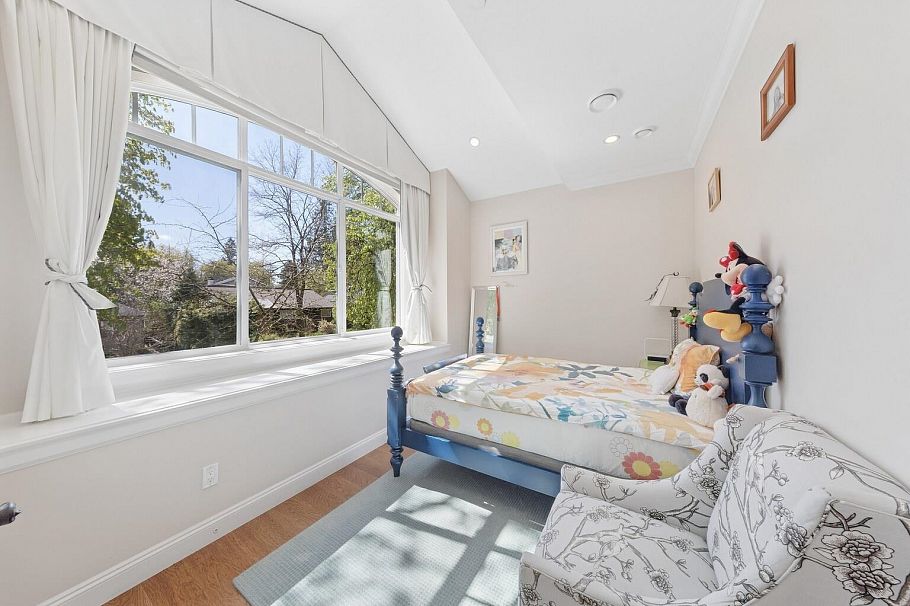 2911 W 35th Avenue Vancouver, BC - 24